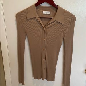 Aritzia Babaton Finley sweater gold camel size XS NWOT